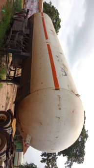 Fairly Used 25Tons Lpg Semi Trailer Bridger Truck For Sale