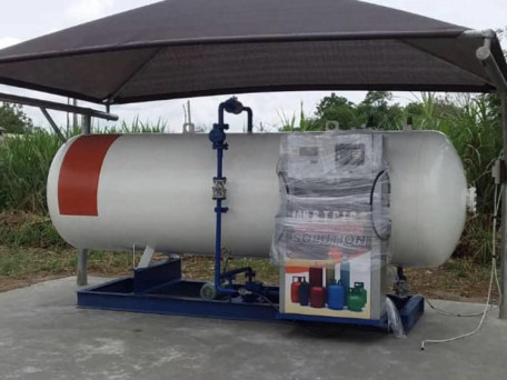 Construction and installation of mini skid